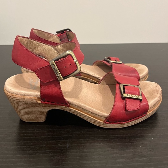 Dansko Women's Trinity Sandal Cayenne Red Comfort Size EU 38/ US 7.5-8 - Picture 3 of 12